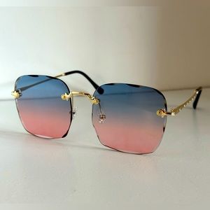 Medium Sized Square Shaped Sunglasses